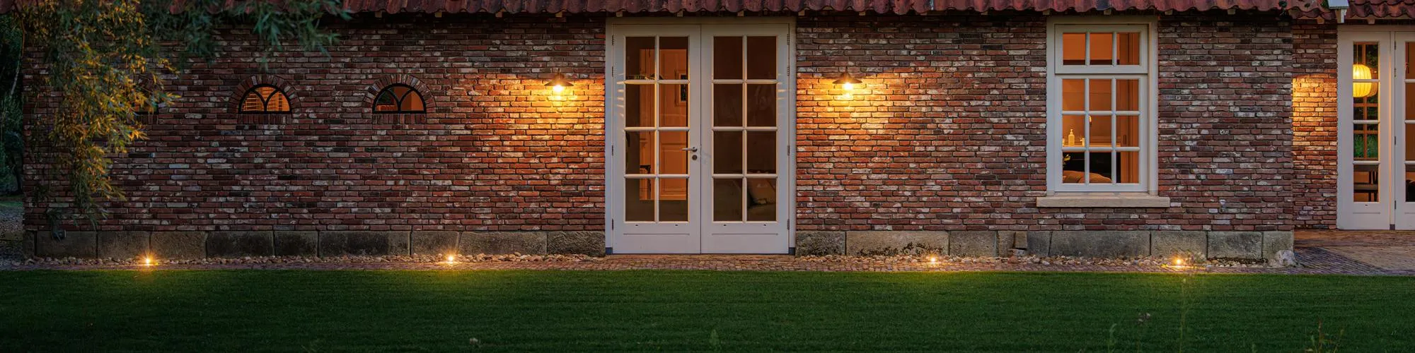 Lightpro 2025 33
