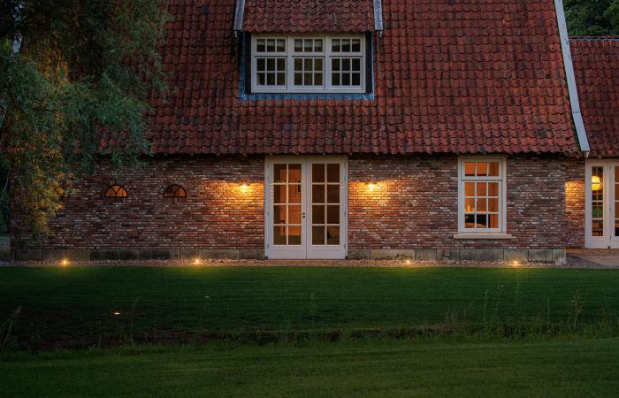Lightpro 2025 33